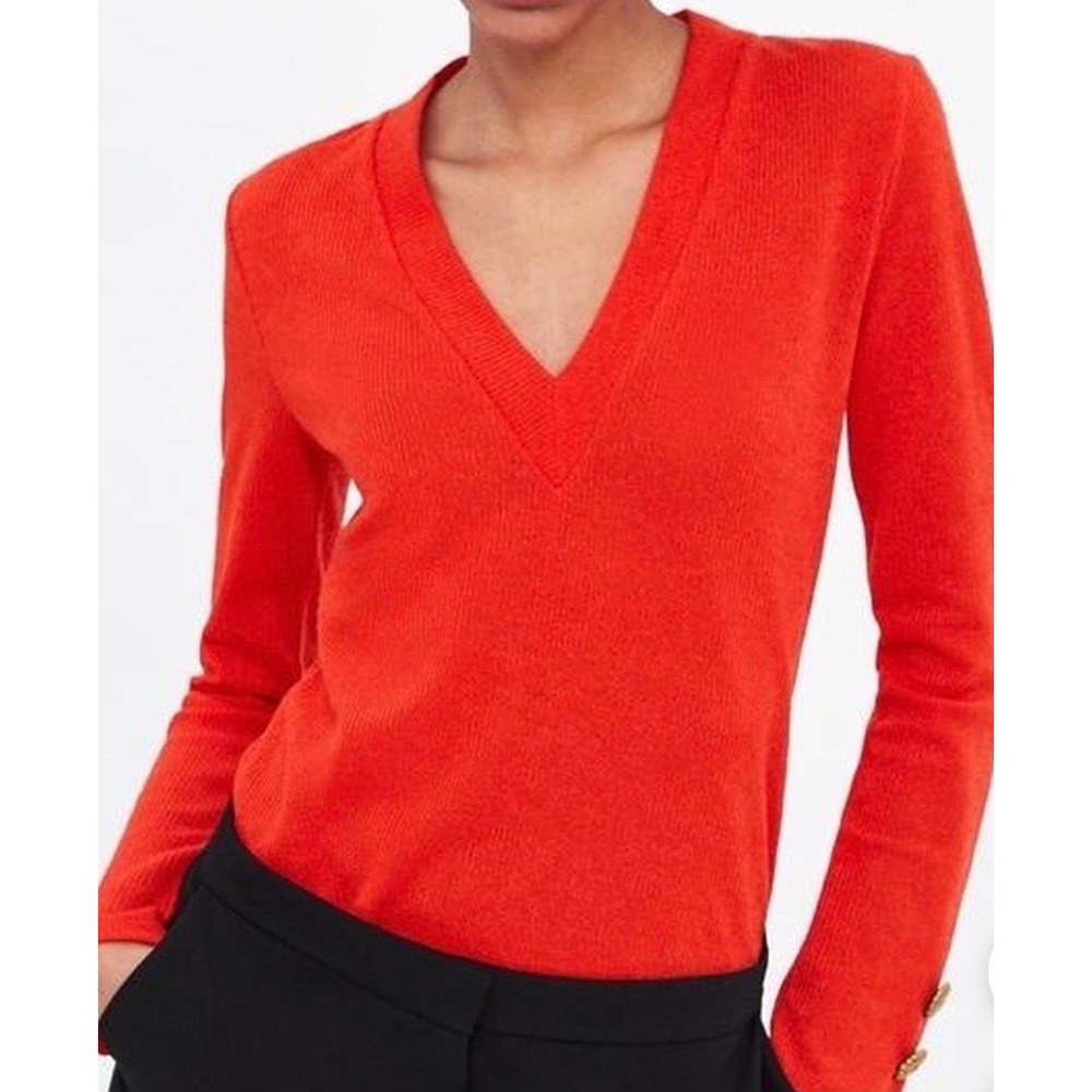 Zara Womens Red V-Neck Ribbed Knit Sweater Gold Filigree Button Cuff Size Medium